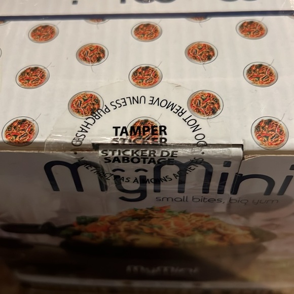 My Mini Noodle Cooker and Skillet - Picture 3 of 3